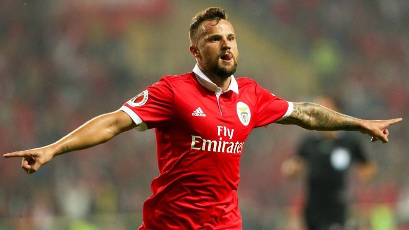 Galatasaray Haris Seferovic'i KAP'a bildirdi