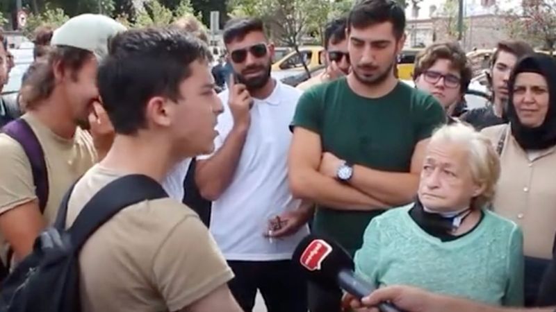 Mültecilere öfke kusulan sokak röportajı Suriye gündeminde