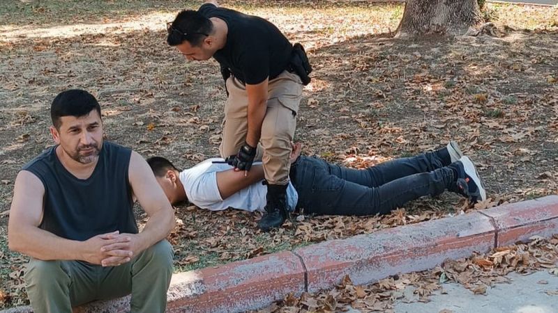 Adana’da Azerbaycanlı turistin parasını gasbetmeye çalıştı, yakalandı
