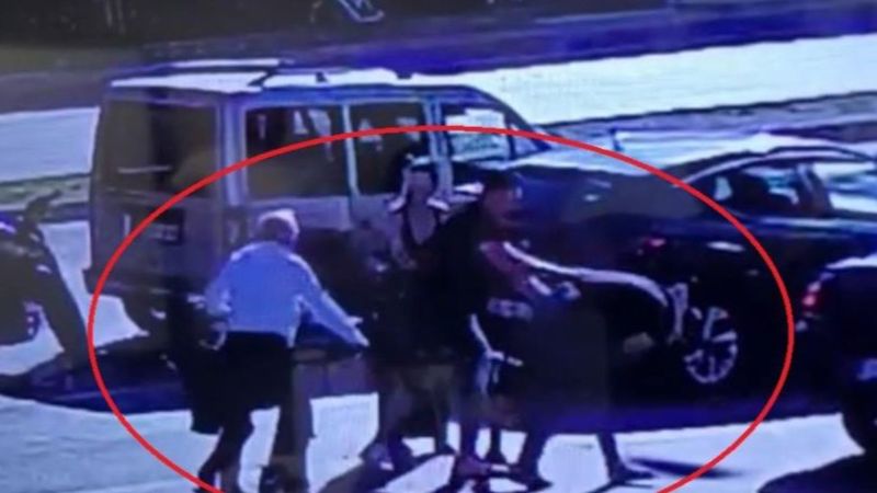 Samsun'da yol verme kavgasında polis bıçaklandı