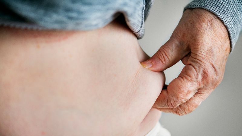 Bu 4 basit alışkanlıkla göbek yağlarına veda edin