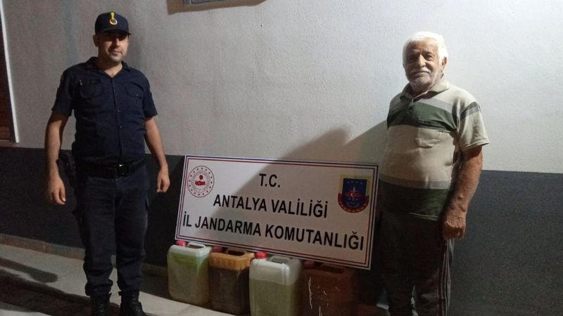 Antalya'da akaryakıt hırsızlığı: Çalınan benzin ve mazot sahibine verildi