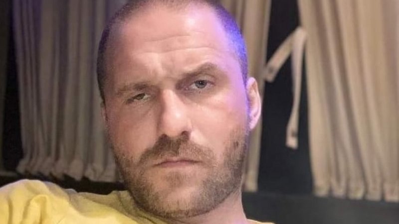 Balıkesir'de alkol aldığı arkadaşını göğsünden bıçaklayarak öldürdü