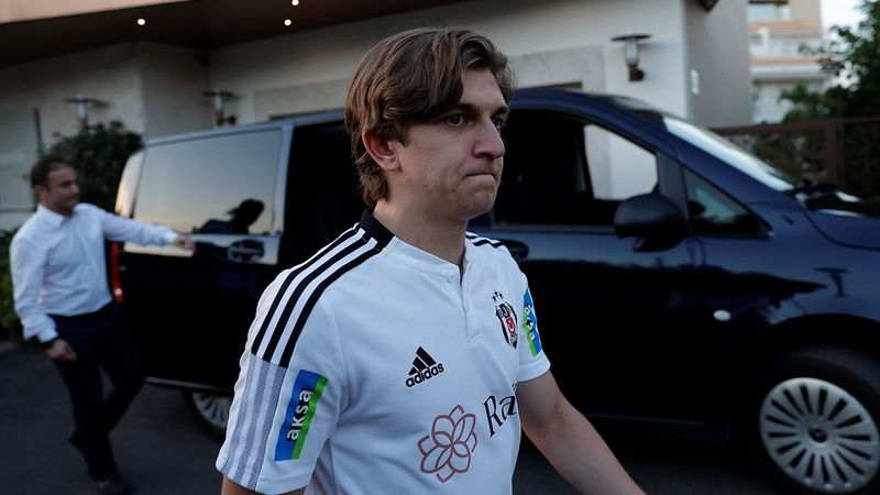 Beşiktaş'tan ayrılan Rıdvan Yılmaz gözyaşlarını tutamadı