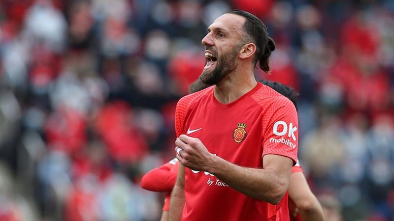 Vedat Muriç imzayı attı, Fenerbahçe de kazandı