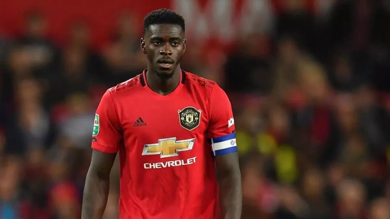Trabzonspor, Tuanzebe’den onay bekliyor