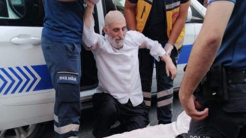 Sultangazi'de takip ettiği kadını sırtından bıçakladı 