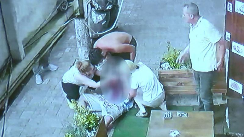 Bahçelievler'de boğazından bıçaklanan çocuğa ilk yardımı kasap yaptı