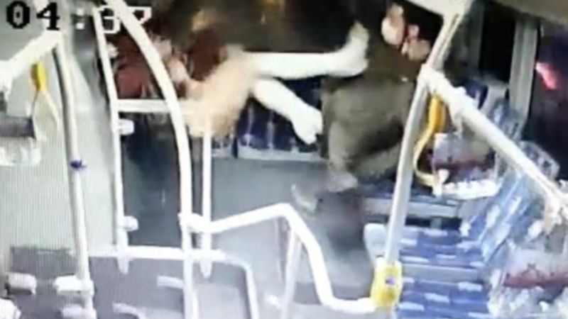 Metrobüste taciz iddiası: 25 gün sonra yakalandı