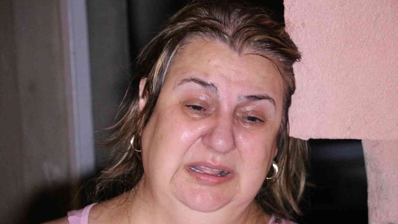 Edirne'de evleri sulara teslim olan aile gözyaşlarına boğuldu