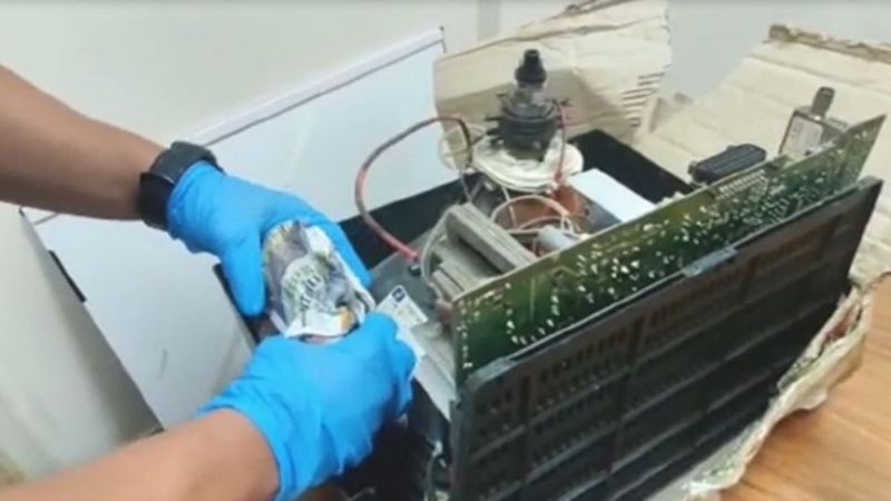 Trabzon'da televizyondan 300 bin liralık uyuşturucu çıktı