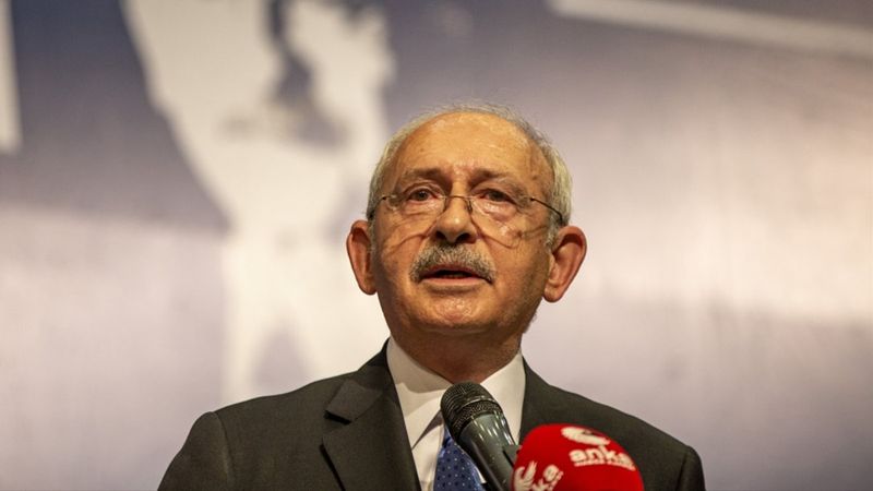 CHP grup toplantılarının yapılacağı illerde adaylık anketi yapacak