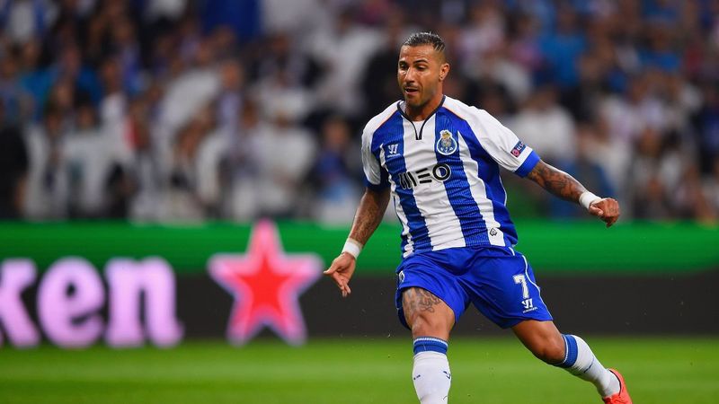 Ricardo Quaresma: Futbolu Porto'da bırakmak istiyorum
