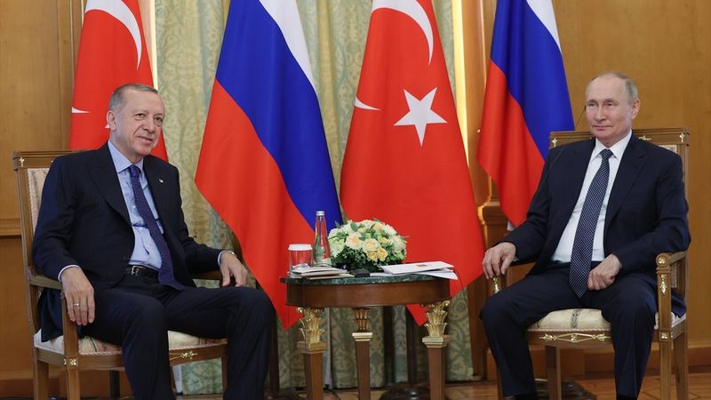 Vladimir Putin, uzun masasını bu sefer kurdurmadı