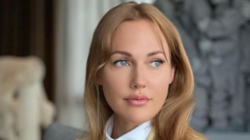 Meryem Uzerli'den milyon dolarlık poz! Rus kozmetik firmasının yüzü oldu...