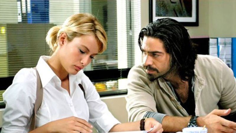 Arka Sokaklar'da Zeynep'in kalbini çalmıştı! Komiser Murat'ın değişimi dumur etti...