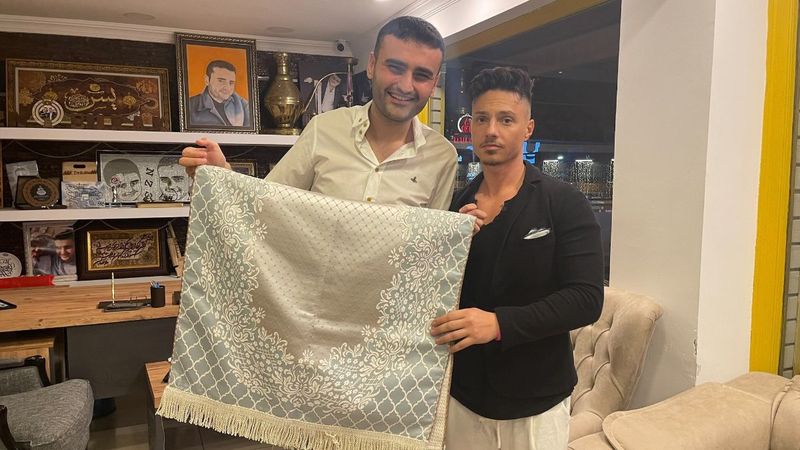 İtalyan genç, CZN Burak'tan etkilenip Müslüman oldu