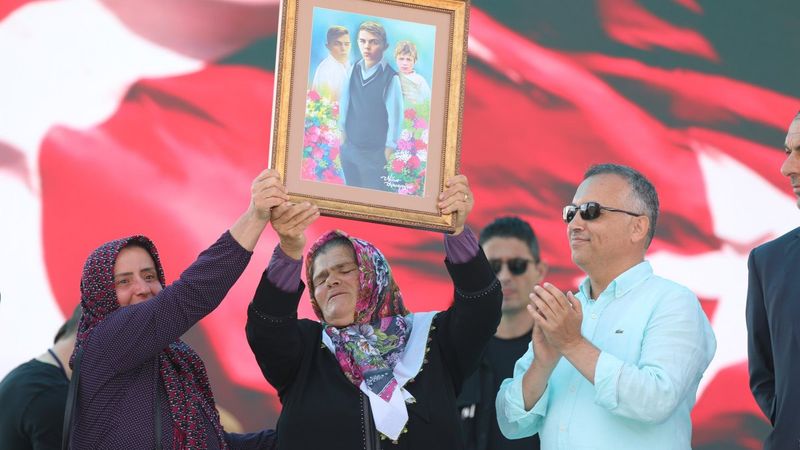 Rize'de düzenlenen etkinlikte şehit Eren Bülbül unutulmadı