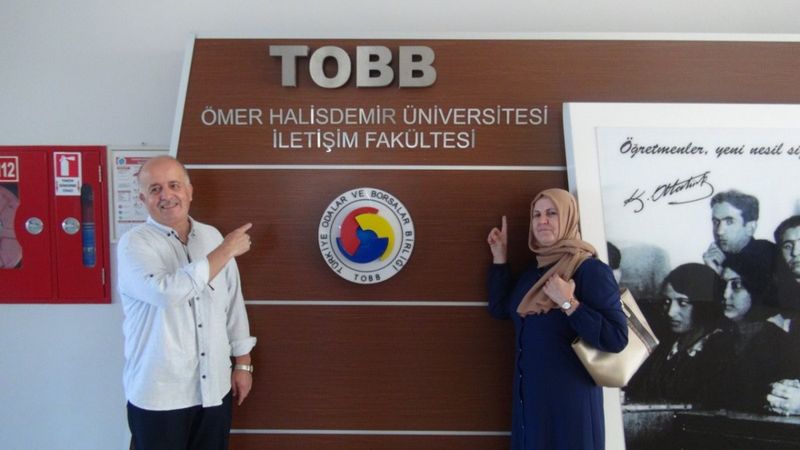 Niğde'de iki torun sahibi çift, aynı üniversitenin aynı bölümüne yerleşti