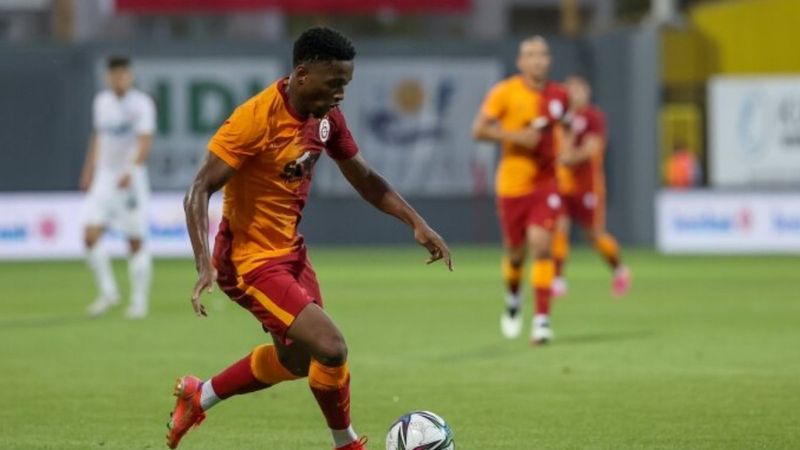 Galatasaray'da Sekidika'nın sözleşmesi feshedildi
