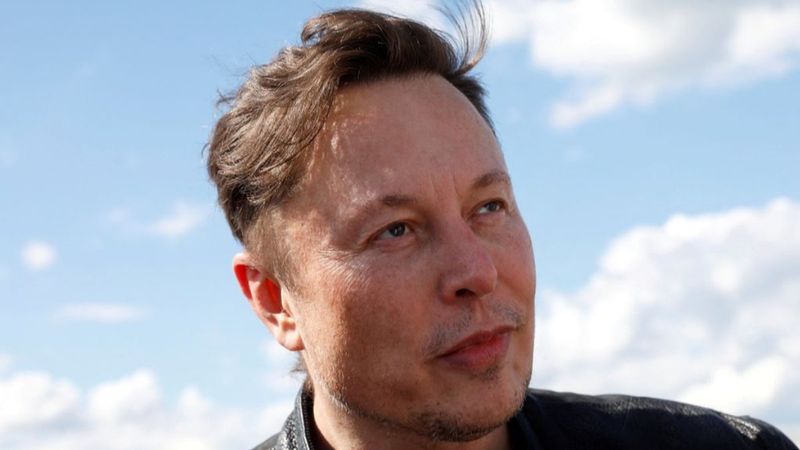 Elon Musk: Manchester United'ı satın alıyorum