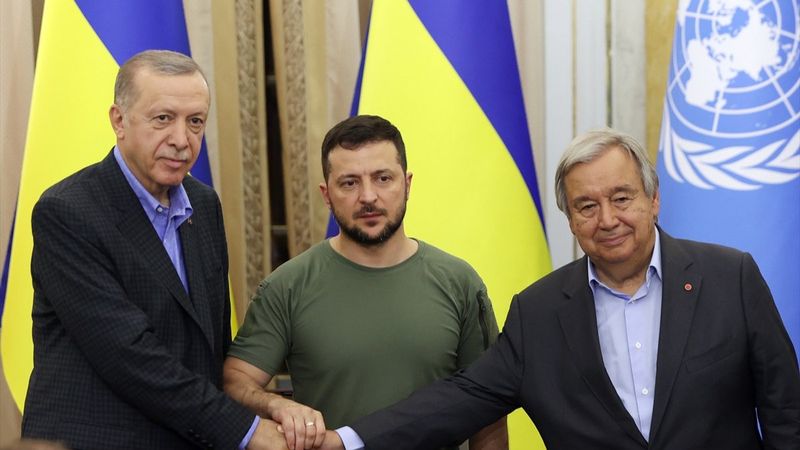 Cumhurbaşkanı Erdoğan'dan üçlü zirve sonrası açıklama