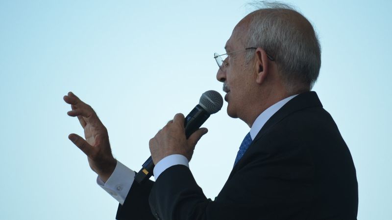 Kemal Kılıçdaroğlu ve CHP’li başkan işçiler tarafından ıslıklandı