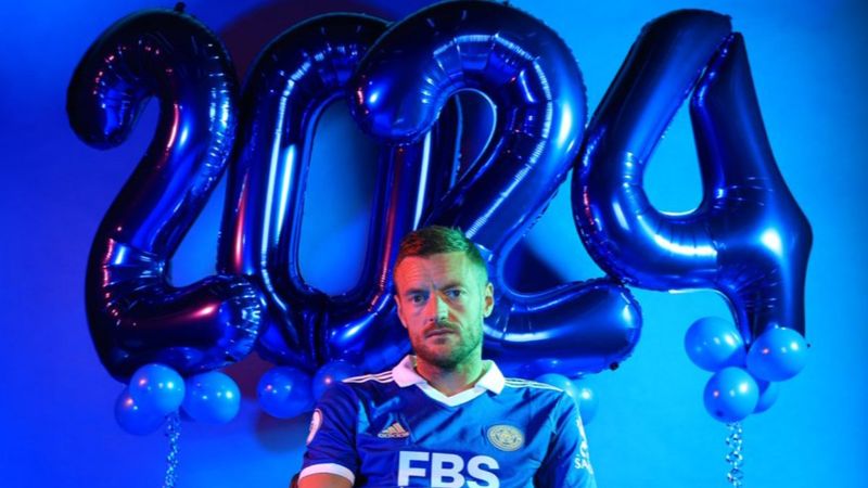 Leicester City, Jamie Vardy ile sözleşme uzattı