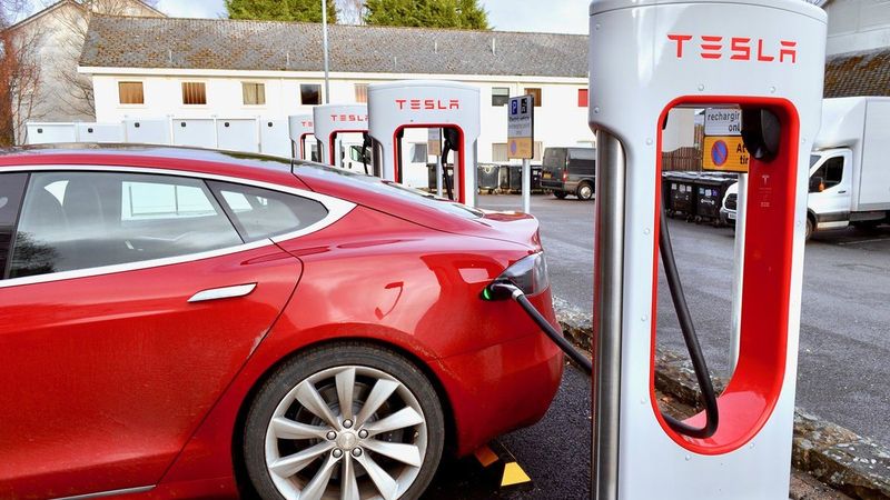 Tesla şarj istasyonları Almanya'da yasaklanabilir