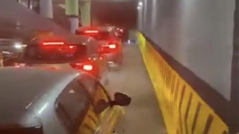 Üsküdar’da sürücüler İSPARK'a tepki gösterdi: Saat 1 oldu