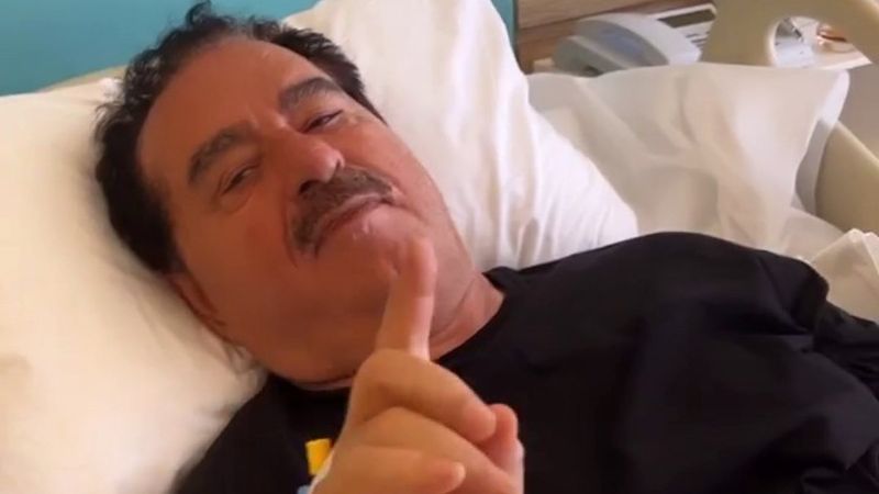 İbrahim Tatlıses, ziyaretine gelen Ebru Yaşar'ı uyardı