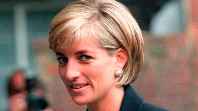 Prenses Diana'nın otomobili, 650 bin sterline satıldı