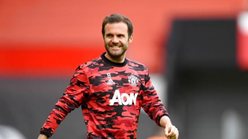 Galatasaray Juan Mata'yı KAP'a bildirdi