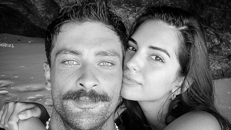 Onur Tuna'dan sevgilisi Yasemin Yazıcı'ya: Önümde ol