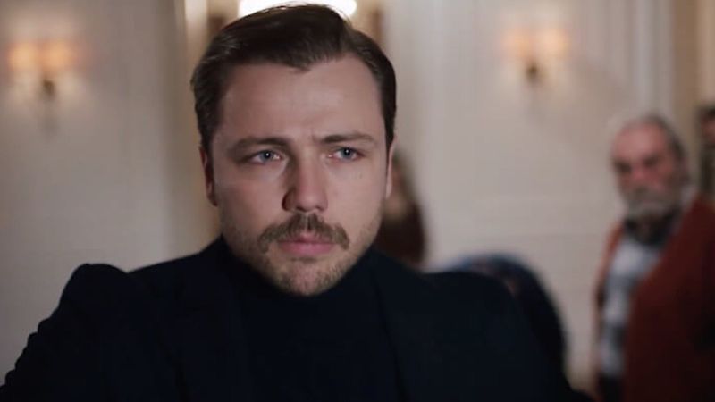 Tolga Sarıtaş'a ölen genç kızlar...Bu hali sizi dumur edecek!