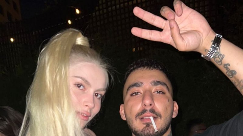 Aleyna Tilki, Uzi'yi yalnız bırakmadı