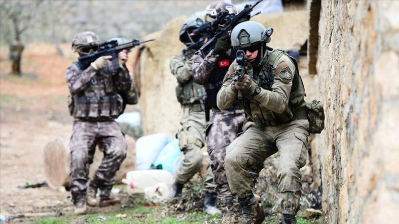 Zeytin Dalı ve Fırat Kalkanı bölgelerinde 4 terörist öldürüldü