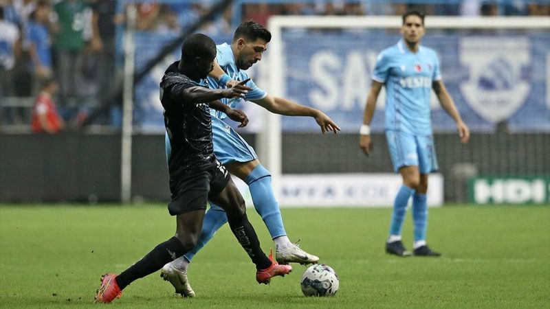 Adana Demirspor, Trabzonspor'u mağlup etti