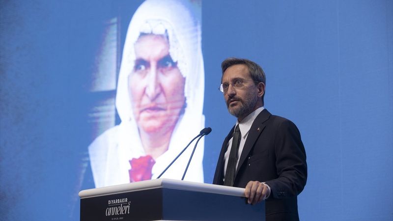 Fahrettin Altun: Diyarbakır Anneleri küresel güçleri ve maşasını yenecek