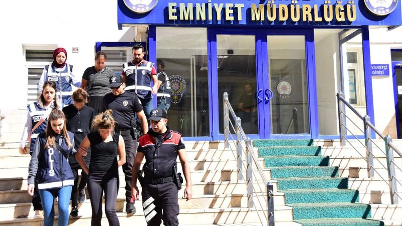 Gümüşhane’de hırsızlık yapan şüpheliler, Bayburt’ta yakalandı