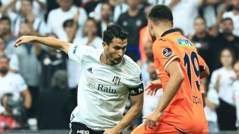 Necip Uysal'dan hata için özür açıklaması