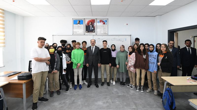 Konya Büyükşehir Belediyesi'nden, liseli gençlere tarih gezisi