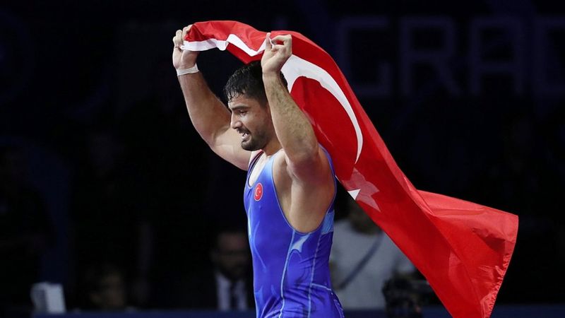 Taha Akgül, dünya şampiyonu oldu