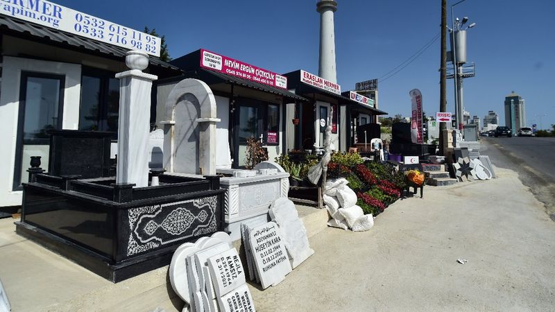 Mezar taşlarının fiyatları son bir yılda iki katına çekti
