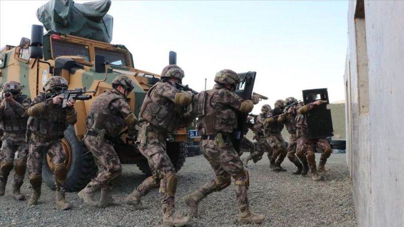 Bakan Soylu: PÖH 2 teröristi etkisiz hale getirdi