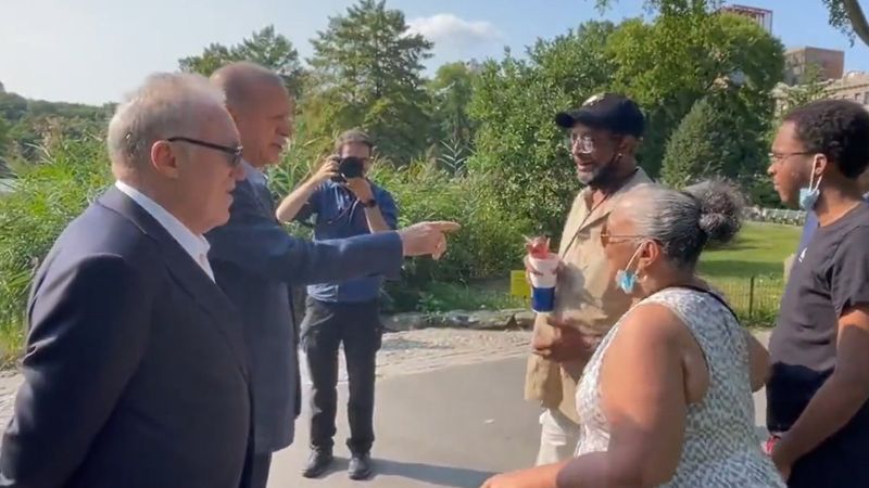 Cumhurbaşkanı Erdoğan'dan ABD'liye sigara uyarısı