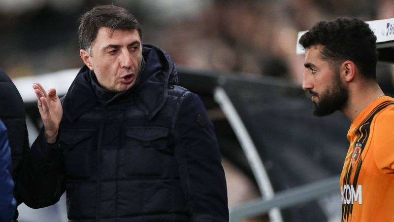 Hull City'de Şota Arveladze istifasını sundu