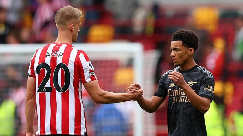 Henüz 15 yaşında Premier Lig tarihinin en genç oyuncusu oldu