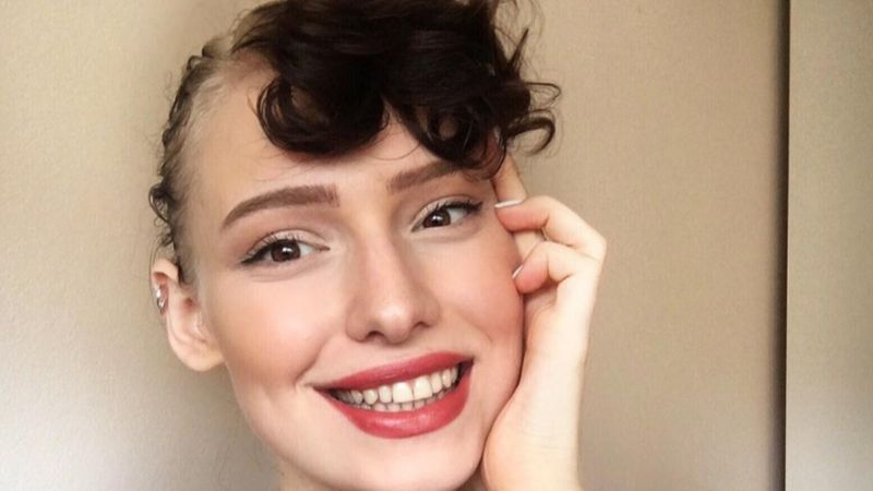 Neslican Tay vefatının üçüncü yılında unutulmadı