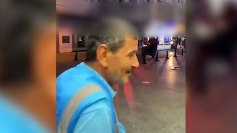 Kameranın kadrajına giren işçinin sözleri duygulandırdı